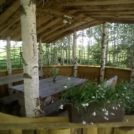Viesu Maja Kakis Kruze Folvarciesi